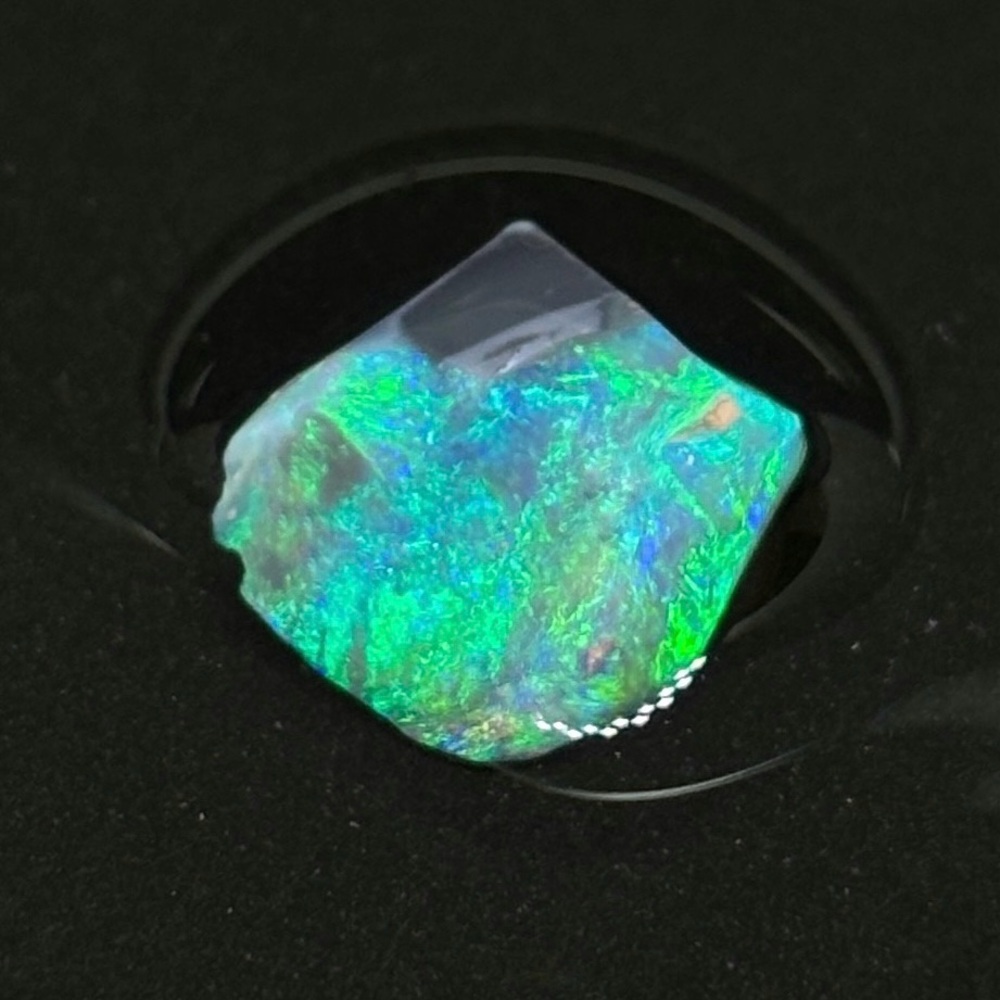 Super Vibrant Australian Lightning Ridge Black Opal Rough